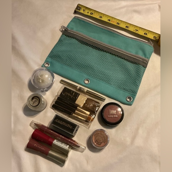 L'Oreal Other - NWT Turquoise 13 pc Makeup Pouch with Assorted Cosmetics and brush accessories